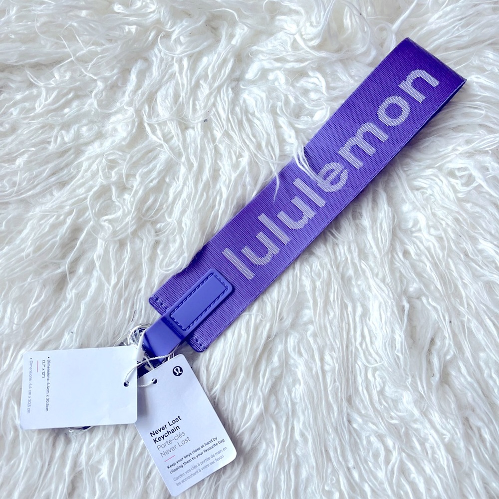 Lululemon Never Lost Keychain